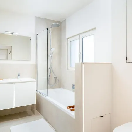 Caprino 게스트하우스 *